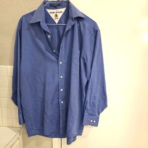 Tommy Hilfiger Long Sleeved Button Down Collared Dressshirt 16.5 (32-33) Blue